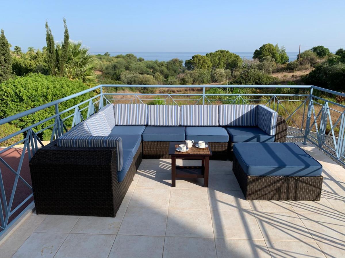 Beach Villa Gladiolus เนโอโชริโอ ภายนอก รูปภาพ