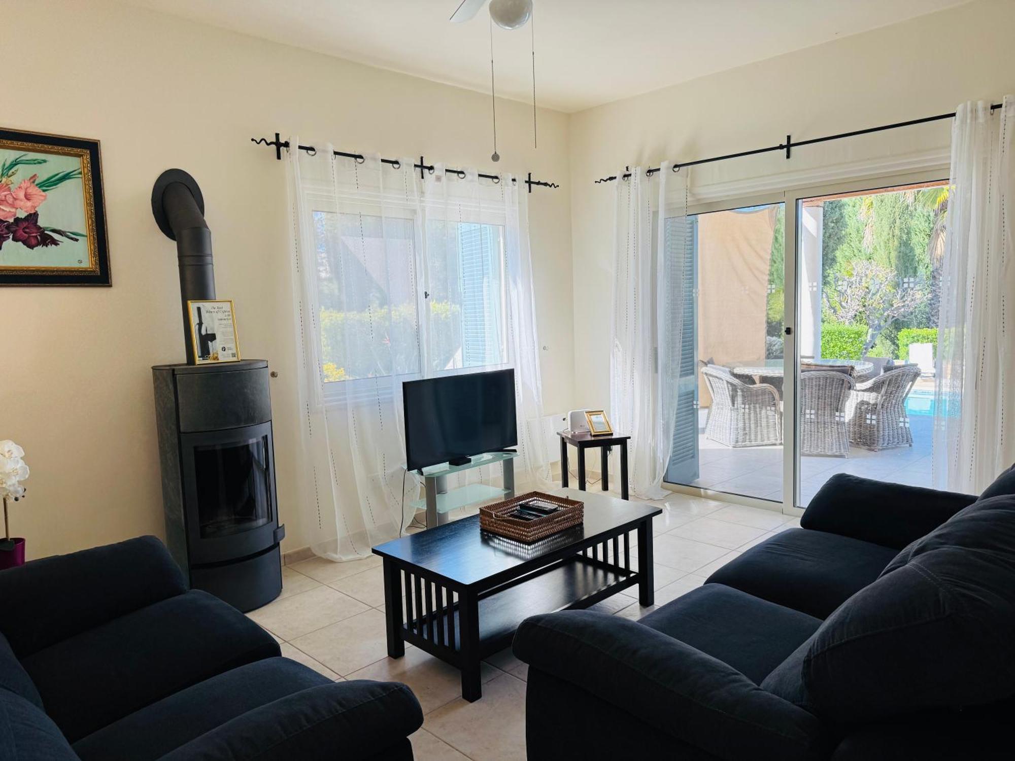 Beach Villa Gladiolus เนโอโชริโอ ภายนอก รูปภาพ